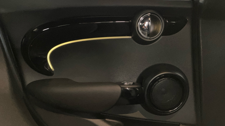 MINI Hatchback 1.5 Cooper Exclusive 5dr Auto Petrol Hatchback